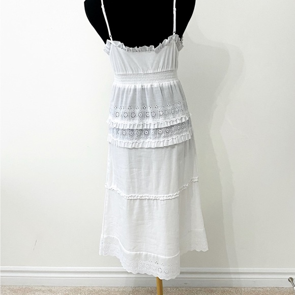 Like New! White Cotton Blend Eyelet Dress - Size Medium - Picture 3 of 9